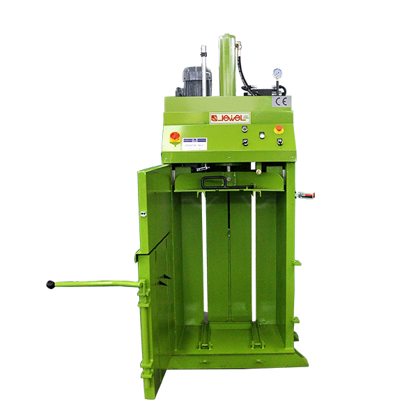 Small vertical bale JP7050T8